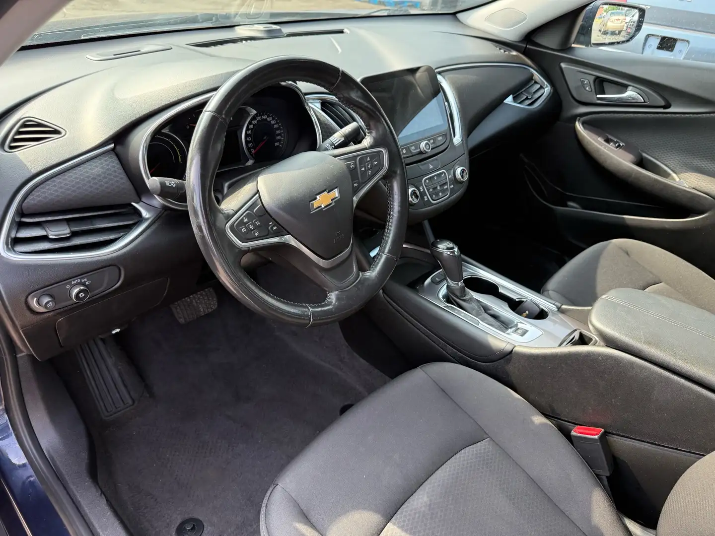 2018 CHEVROLET Malibu Thumbnail 9