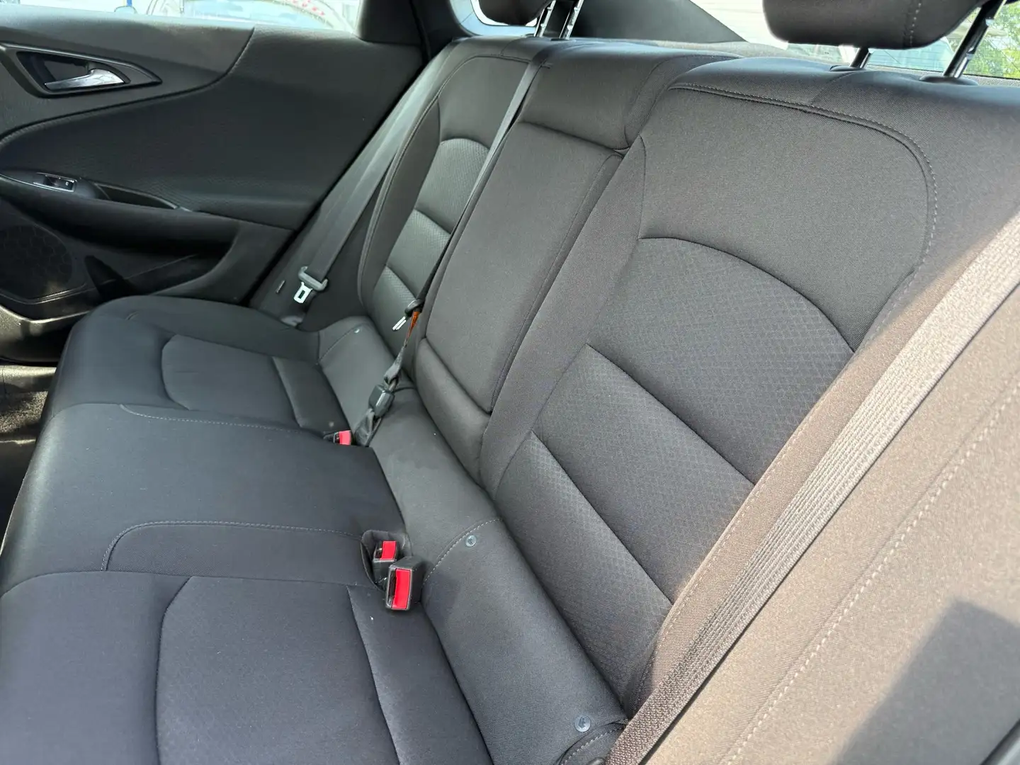 2018 CHEVROLET Malibu Thumbnail 19